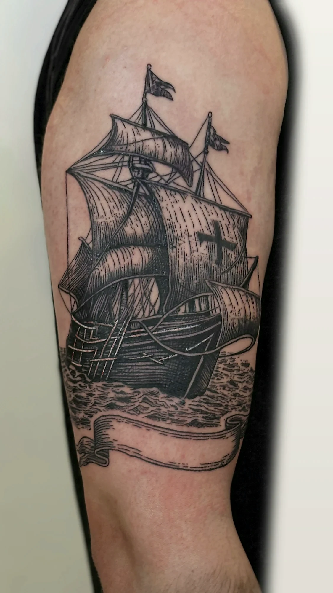 Blackwork Tattoo von Lloyd Salomon in Bremen – Motiv 036