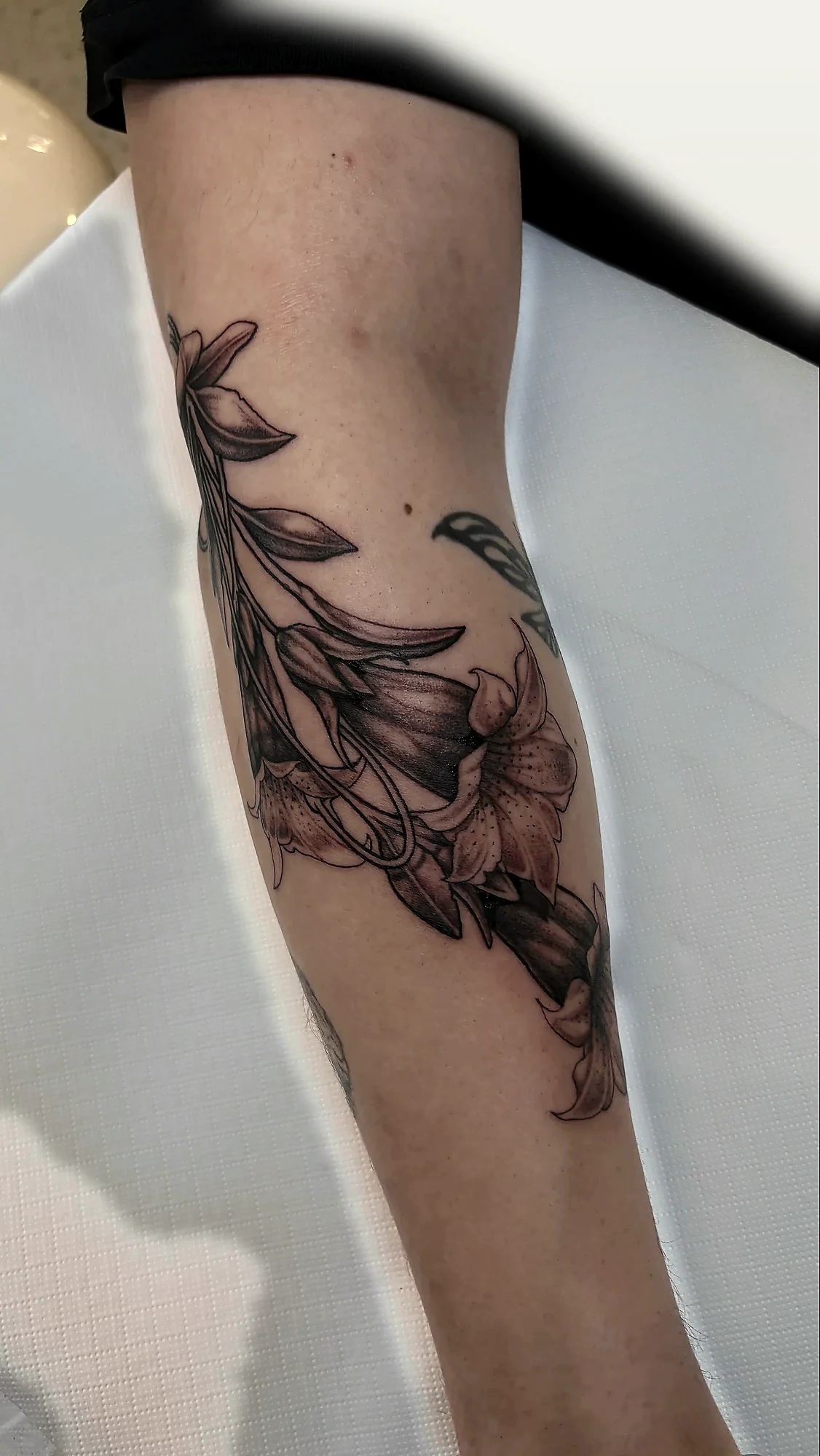 Blackwork Tattoo von Lloyd Salomon in Bremen – Motiv 048